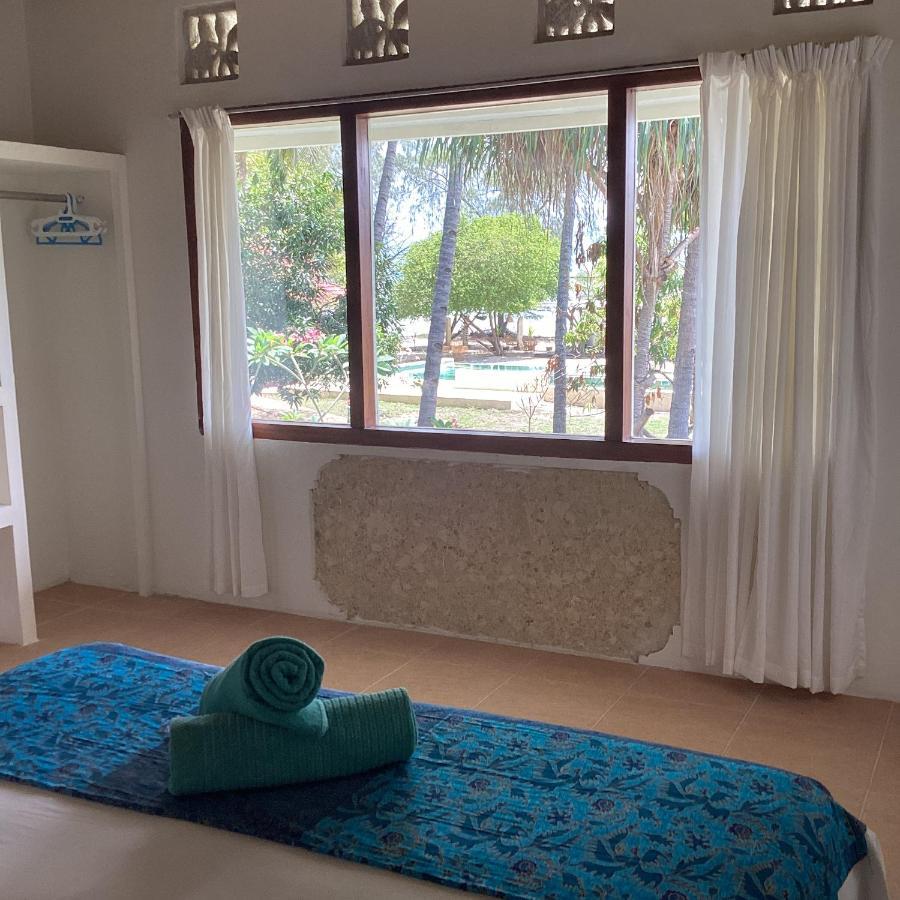 Juliantos By The Sea Hotel Gili Air Exterior foto